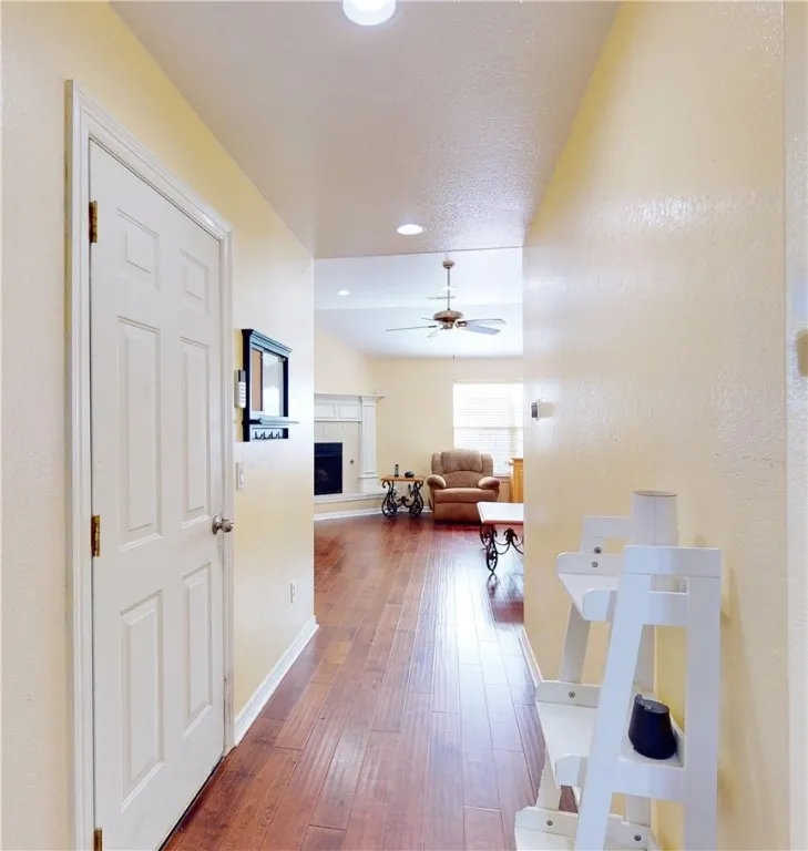 Centerton, Arkansas 72719, United States, 3 Bedrooms Bedrooms, ,2 BathroomsBathrooms,Residential,Pending,12405