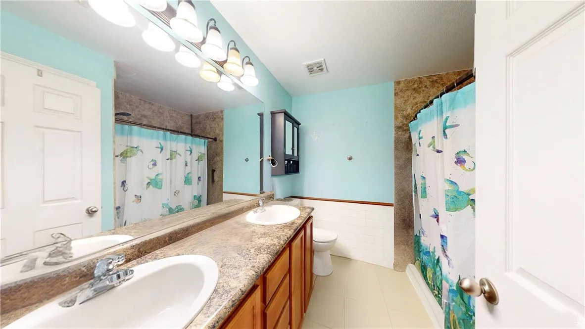 Centerton, Arkansas 72719, United States, 3 Bedrooms Bedrooms, ,2 BathroomsBathrooms,Residential,Pending,12405