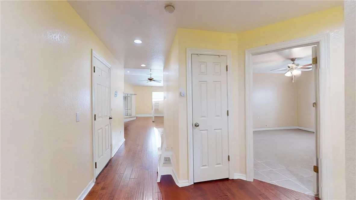 Centerton, Arkansas 72719, United States, 3 Bedrooms Bedrooms, ,2 BathroomsBathrooms,Residential,Pending,12405