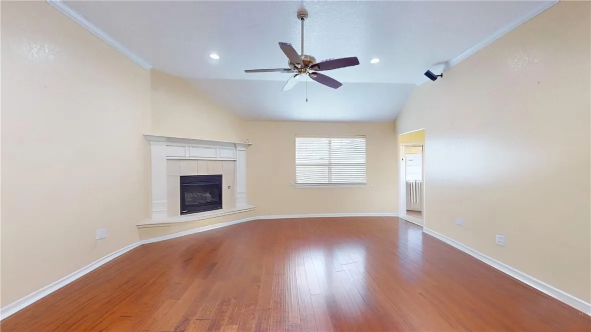 Centerton, Arkansas 72719, United States, 3 Bedrooms Bedrooms, ,2 BathroomsBathrooms,Residential,Pending,12405