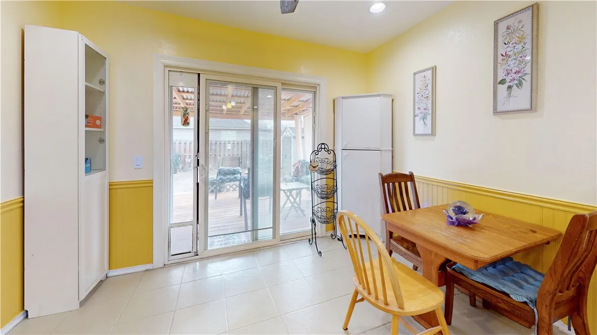 Centerton, Arkansas 72719, United States, 3 Bedrooms Bedrooms, ,2 BathroomsBathrooms,Residential,Pending,12405