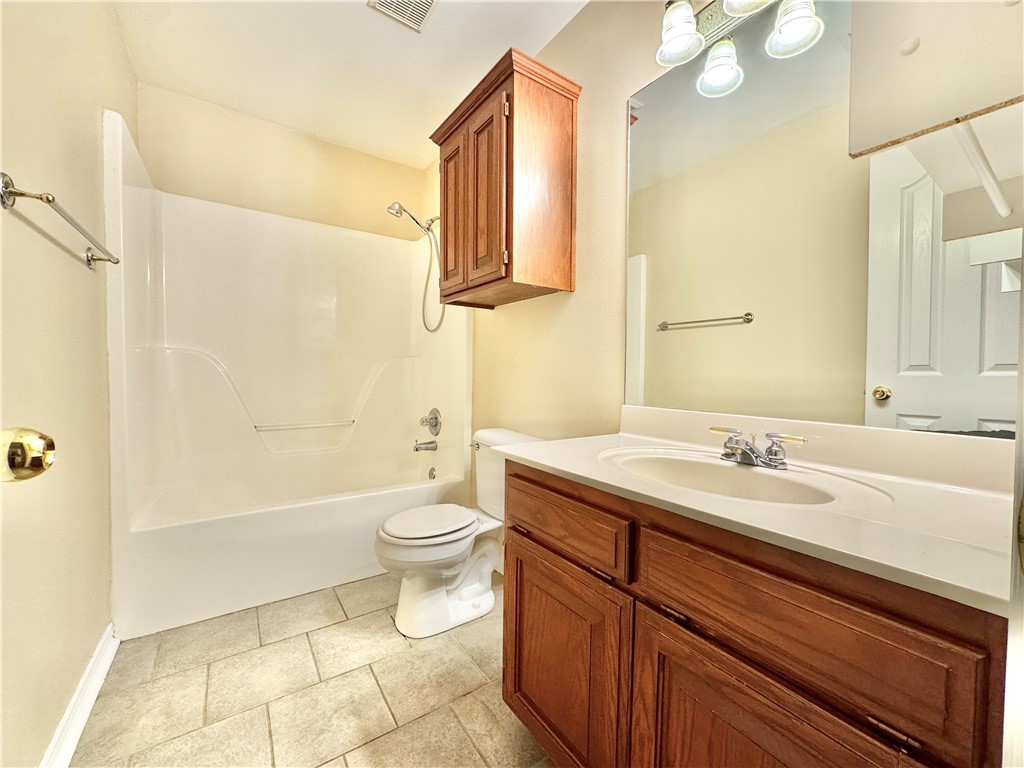 Briarwood Ph II - Residential Lease