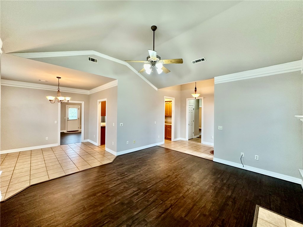 Eagle Crest Sub Springdale - Residential Lease