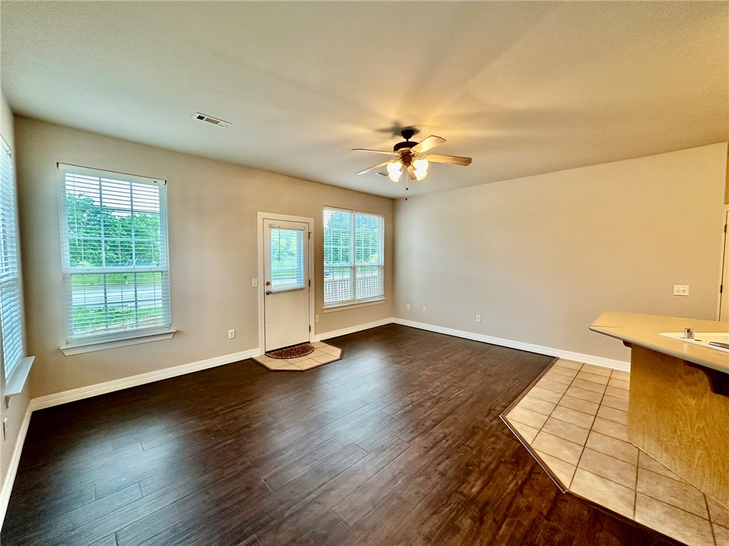 Eagle Crest Sub Springdale - Residential Lease
