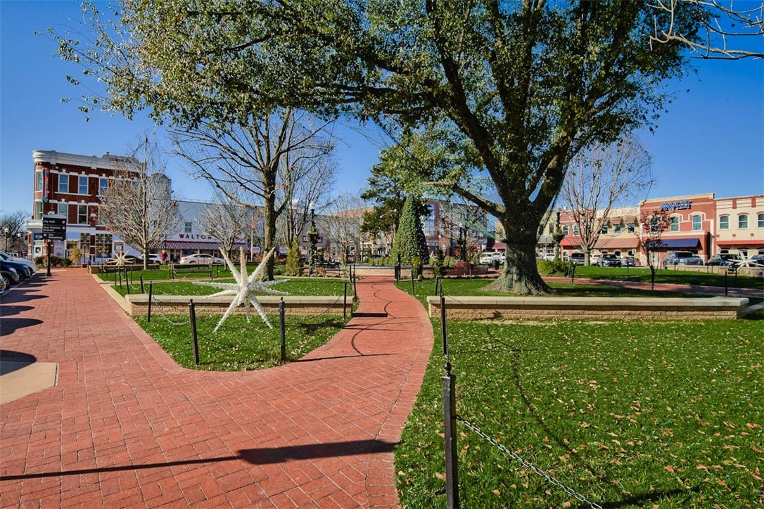 Lincoln & Rice - Residential