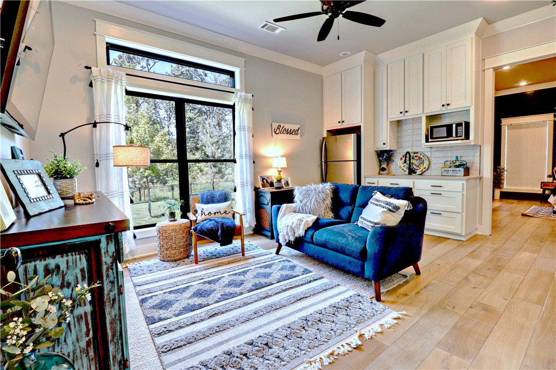 Copper Ridge Sub Little Flock - Residential
