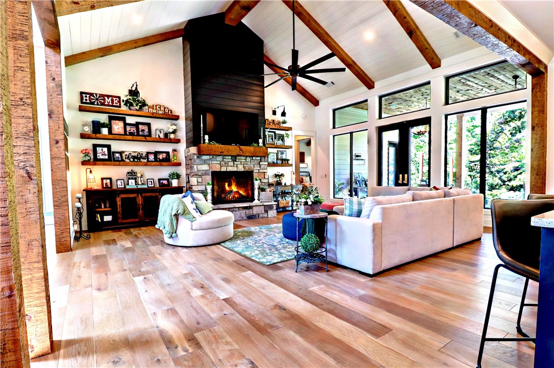 Copper Ridge Sub Little Flock - Residential
