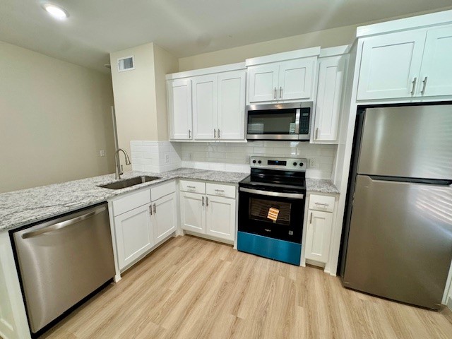 HOLCOMBS SECOND - Residential Lease