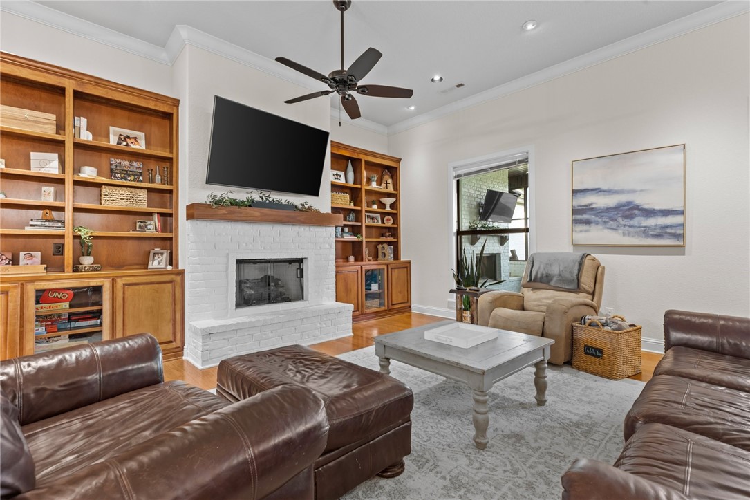 Waterford Estates At Hissom Ranch - Residential