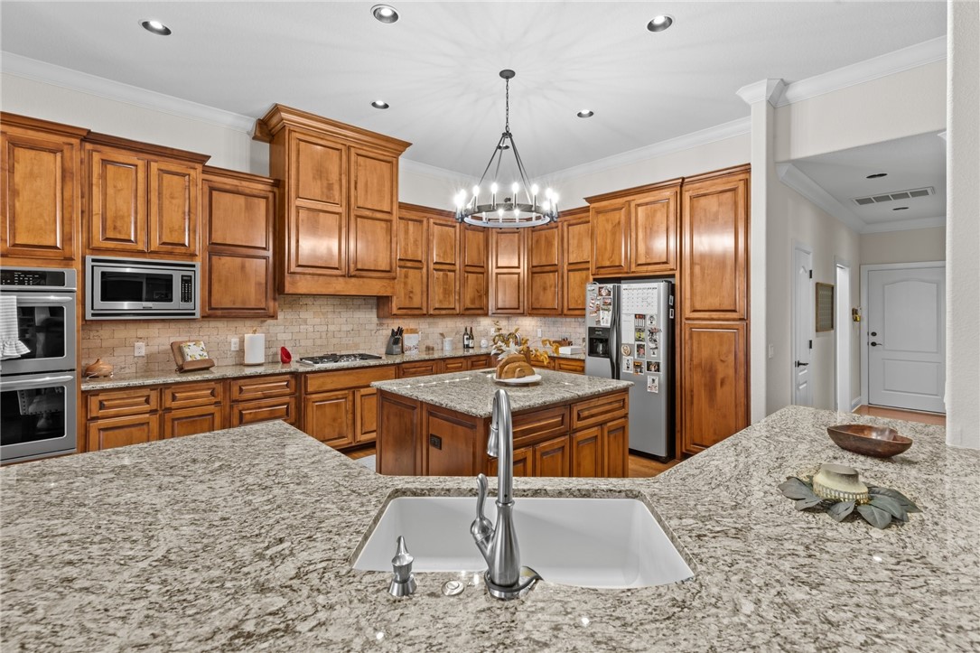 Waterford Estates At Hissom Ranch - Residential