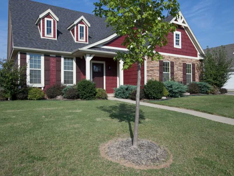 Nice craftsman style home in Hyde Park. Features 4 beds, 2.5 baths, side load garage, double sided fireplace, wood floors, granite counter tops, large kitchen, formal dining room, covered back patio, & fenced yard.
