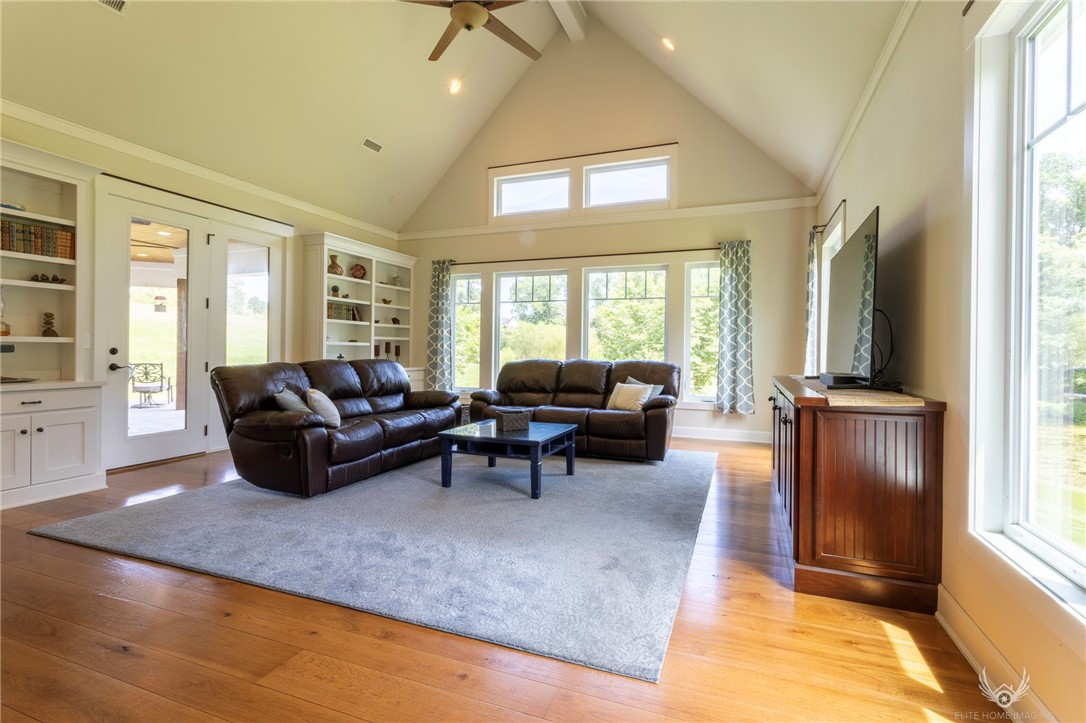 Woods Creek - Residential