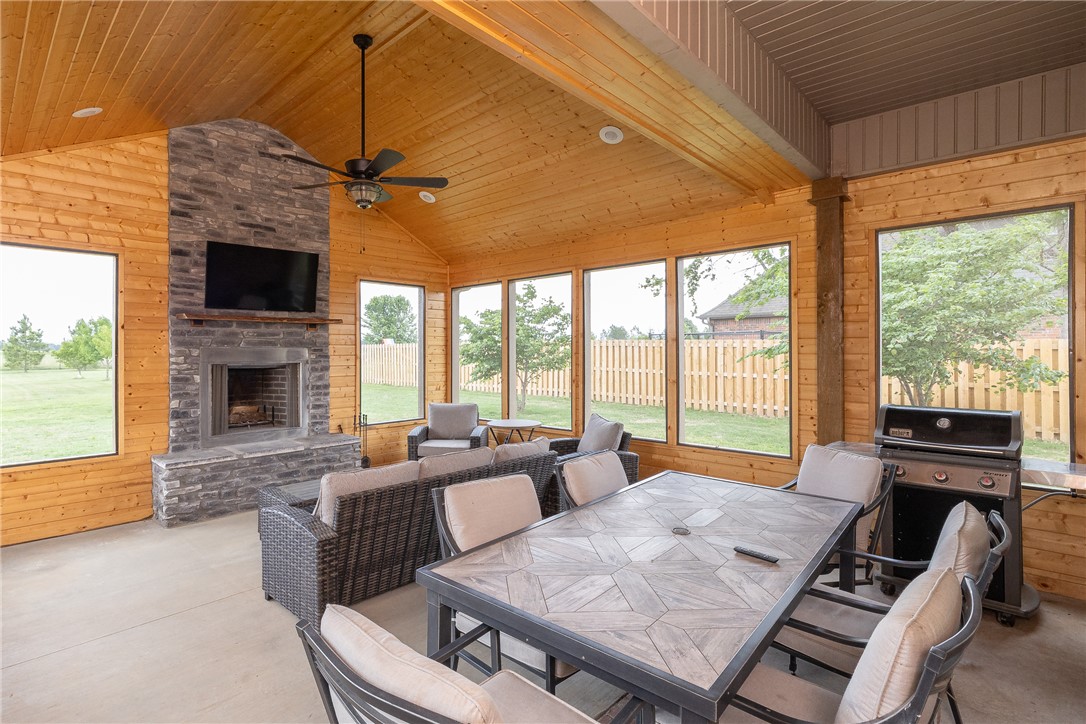 Waterford Estates At Hissom Ranch - Residential
