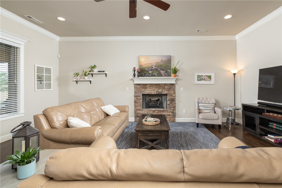 Waterford Estates At Hissom Ranch - Residential