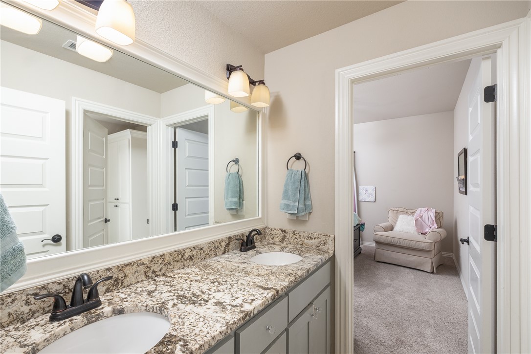 Waterford Estates At Hissom Ranch - Residential