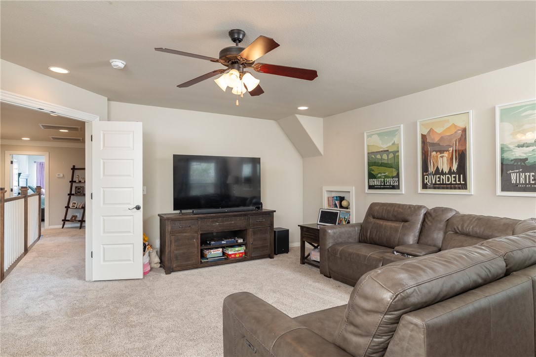 Waterford Estates At Hissom Ranch - Residential
