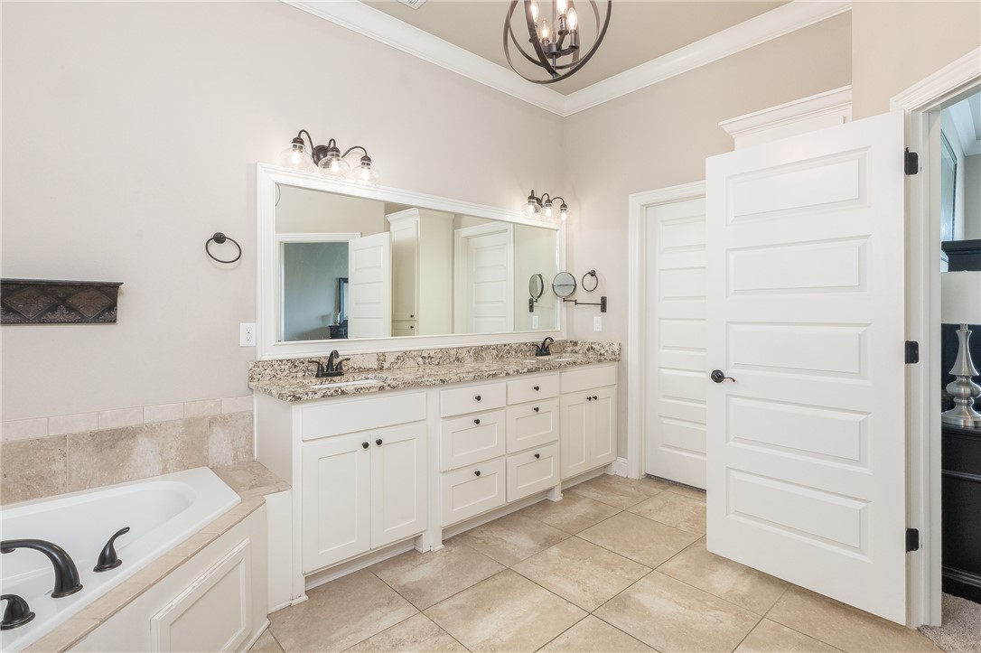 Waterford Estates At Hissom Ranch - Residential