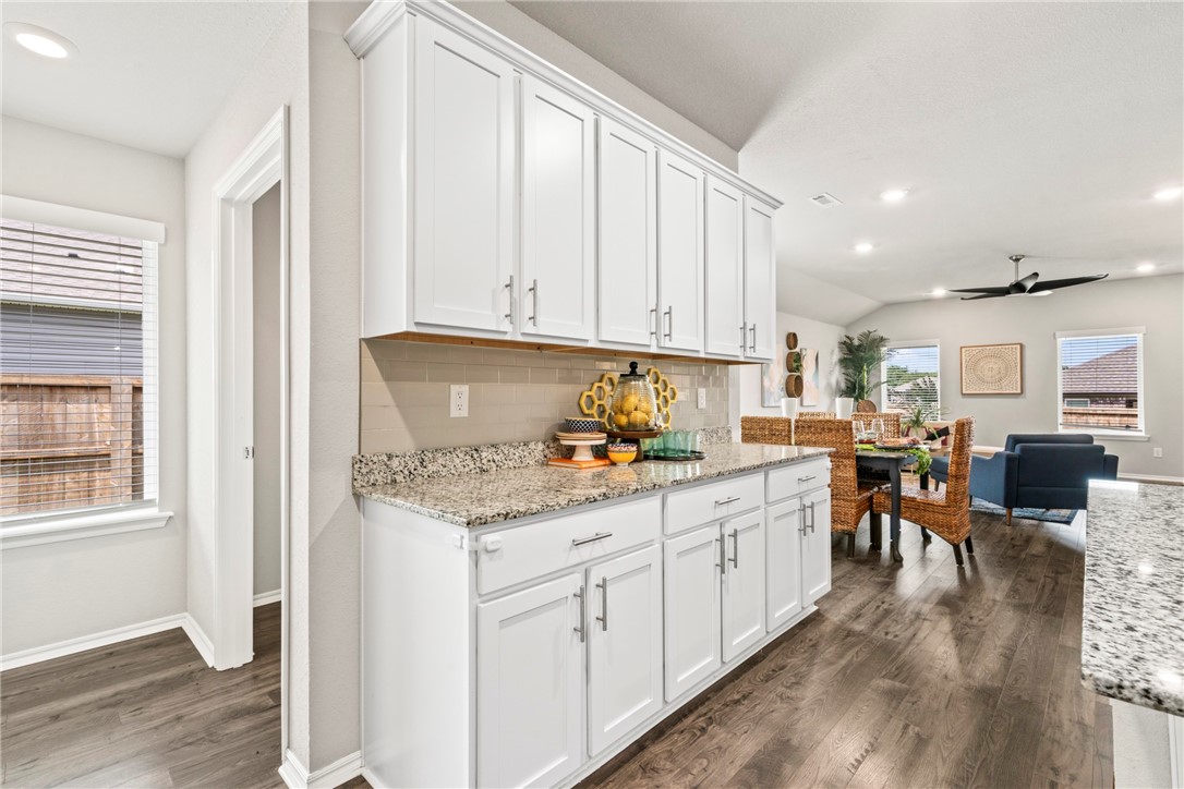 Pioneer Woods Sub Ph 4 Gentry - Residential