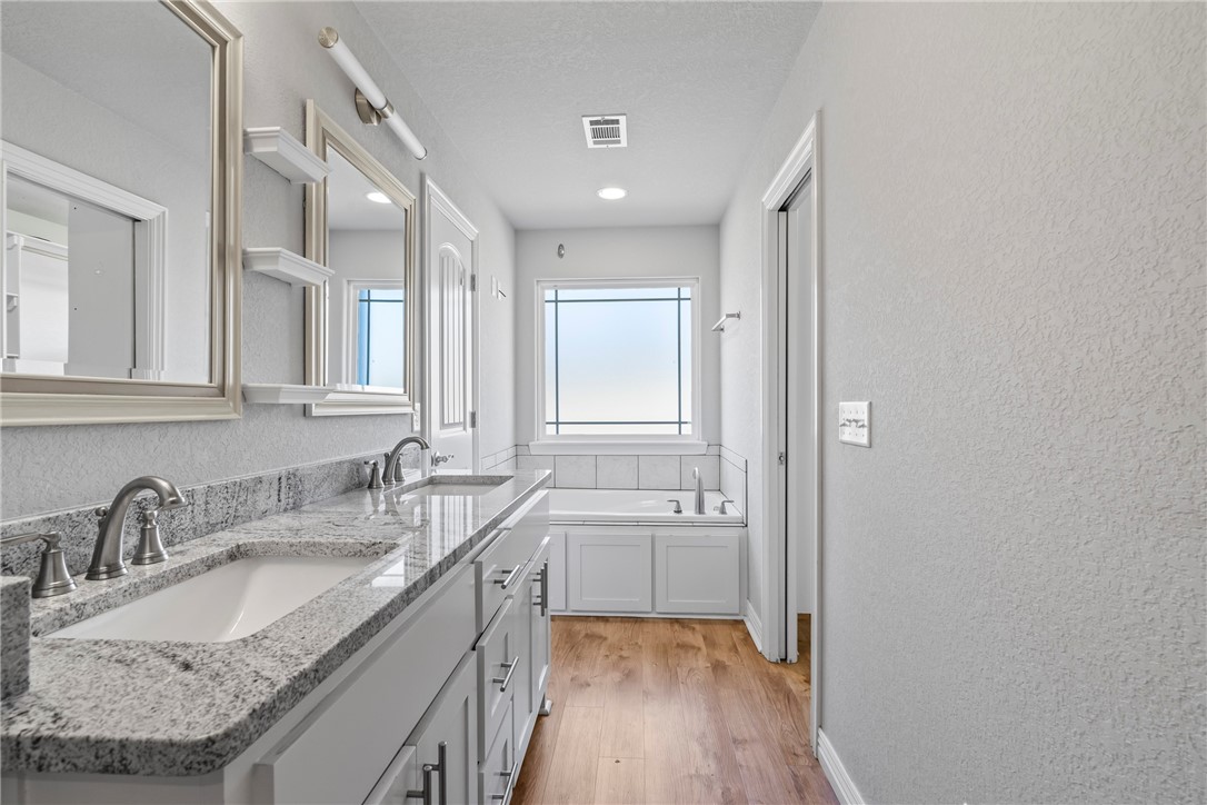 Elm Spgs Outlots - Residential