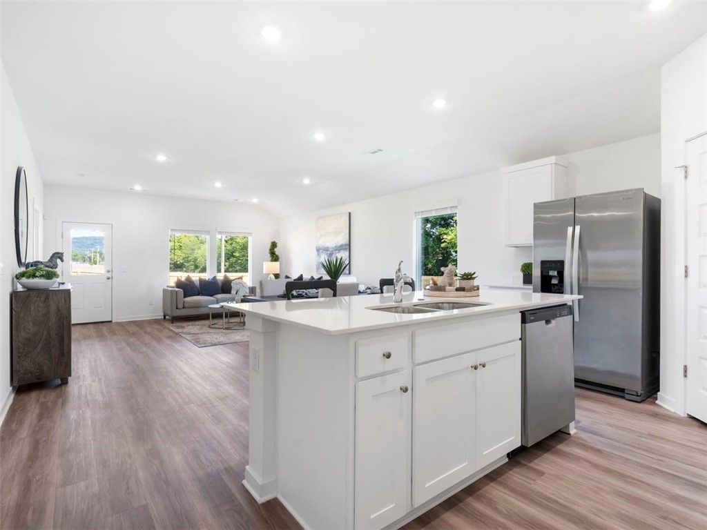 Wagon Wheel Crossing - Residential