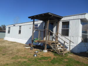 Private setting, back deck, 2BR 1BA home sitting on 3.5 acres is waiting for you!