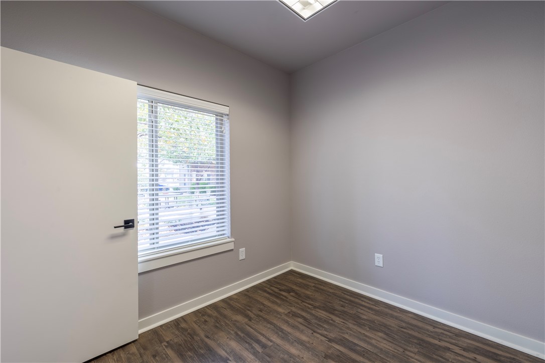 Dunn & Davis Add Bentonville - Commercial Lease
