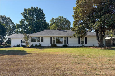 Photo of 1549 Mallard Point Road, Mountain Home, AR 72653 (MLS # 1362037)