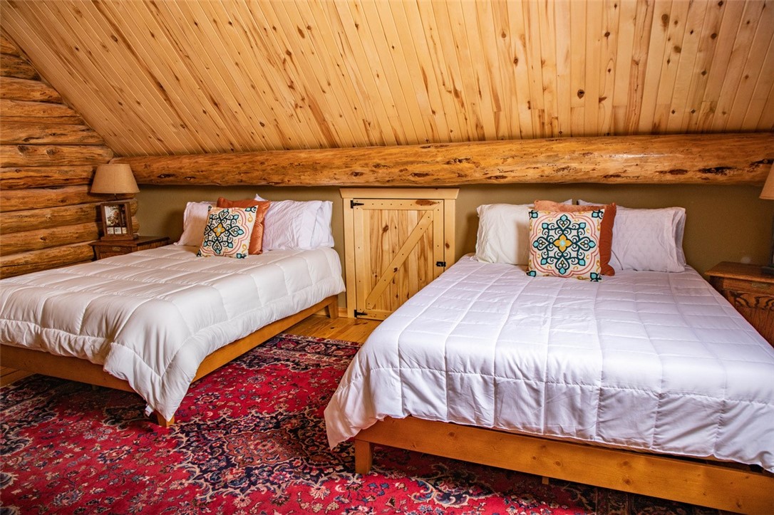 True North Team KW  LAND - Residential