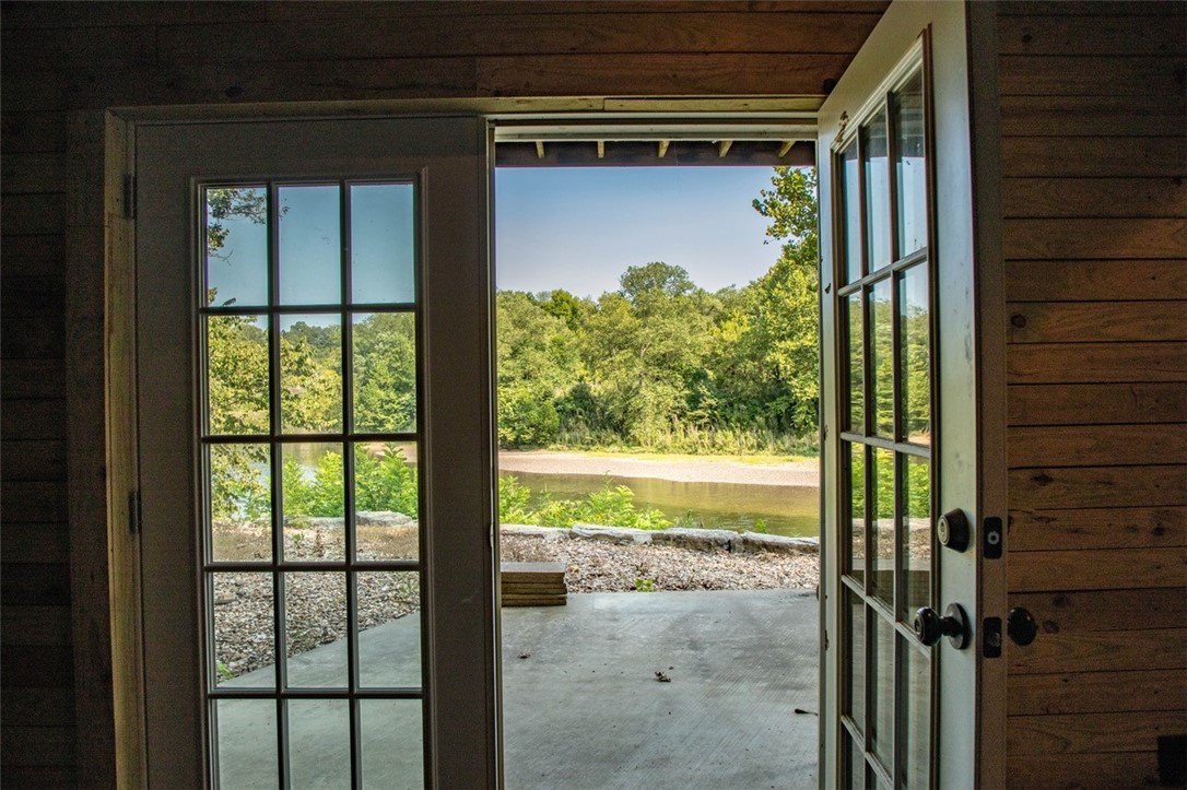 True North Team KW  LAND - Residential