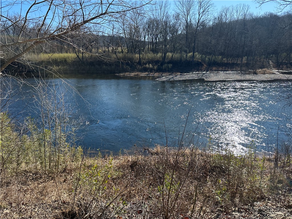 True North Team KW  LAND - Residential