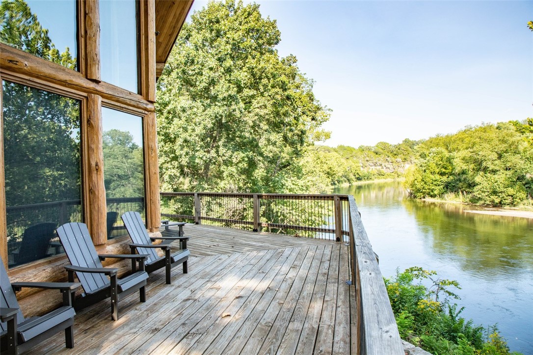 True North Team KW  LAND - Residential