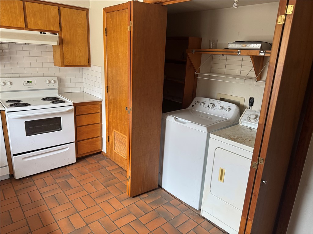 Mitchells Add - Residential Lease