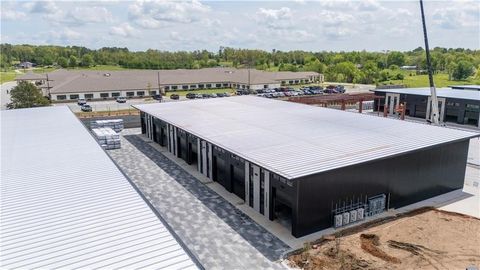 Photo of 2101 S 31st Street suite 9 #suite 9, Rogers, AR 72758 (MLS # 1328317)