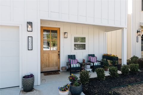 Photo of 2609 N Gulley Grove Circle, Fayetteville, AR 72703 (MLS # 1342039)