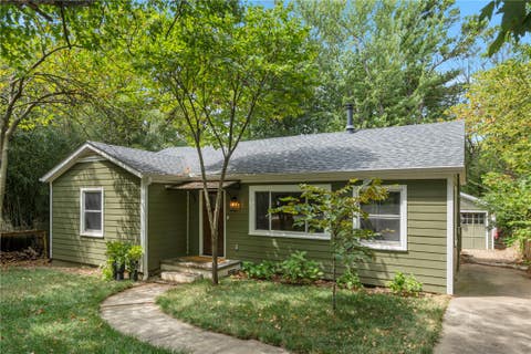 Photo of 843 N Olive Avenue, Fayetteville, AR 72701 (MLS # 1356580)