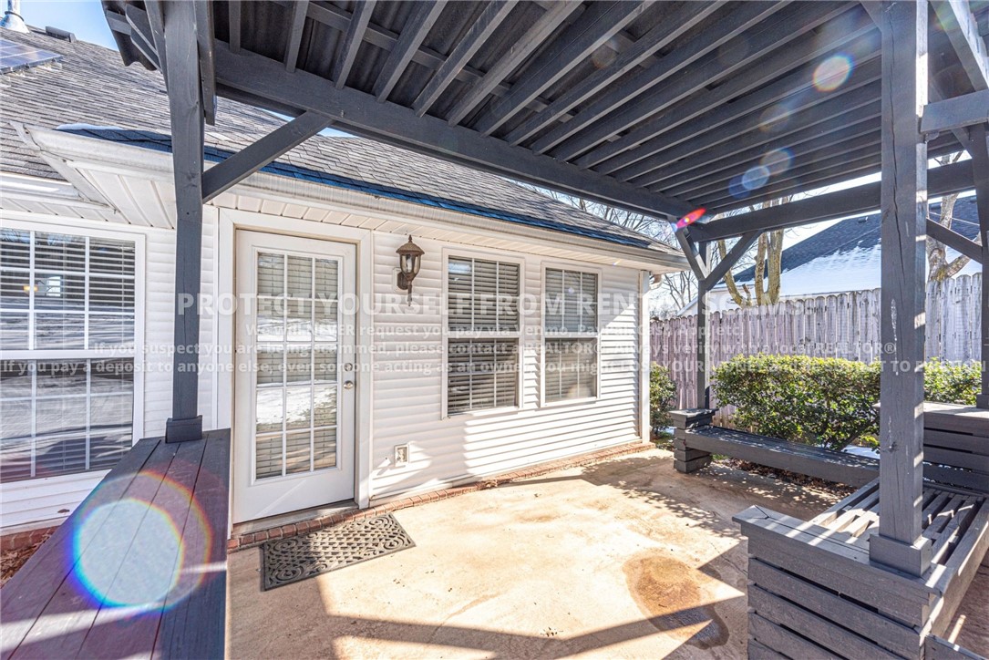 Shady Oaks - Residential Lease