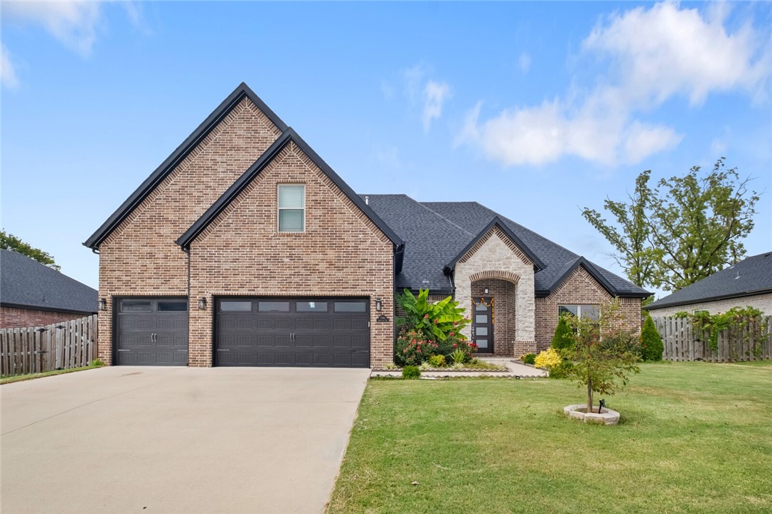 Welcome to your Next Homeā1010 Huntleigh Drive is the perfect blend of space and convenience in one of the most sought-after neighborhoods on the Bentonville/Centerton line! This 5-bedroom, 3-bath home is designed for both everyday living and entertaining. The open layout features a kitchen with an oversized walk-in pantryāideal for stocking up and staying organized. Retreat to the primary suite with its spa-like bathroom and massive closet that makes getting ready a breeze. Every bedroom is generously sized, giving everyone their own comfortable space. The 5th bedroom is currently set up as a media room, and the projector and speakers conveyāperfect for movie nights or game days at home. Added perks include permanent holiday lights for year-round curb appeal and hard-wired security cameras for peace of mind. With its spacious design, modern upgrades, and prime location near everything NWA has to offer, this home has the lifestyle youāve been looking for.