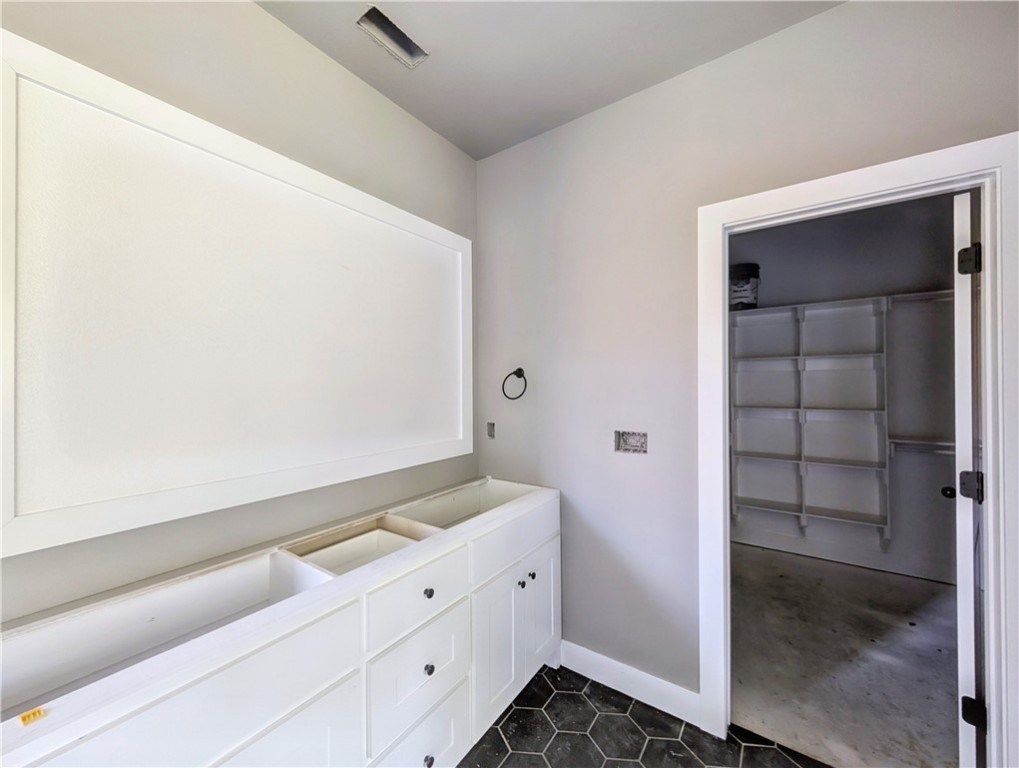 Hebrides Sub Bvv - Residential