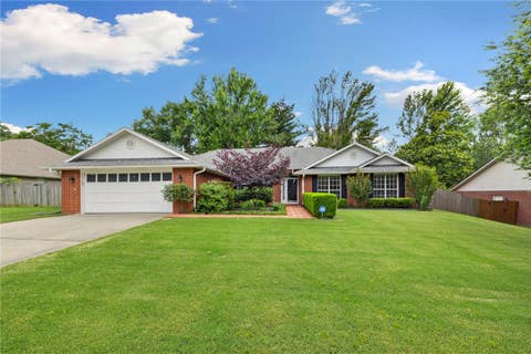 Photo of 2751 Meandering Way, Fayetteville, AR 72701 (MLS # 1349477)