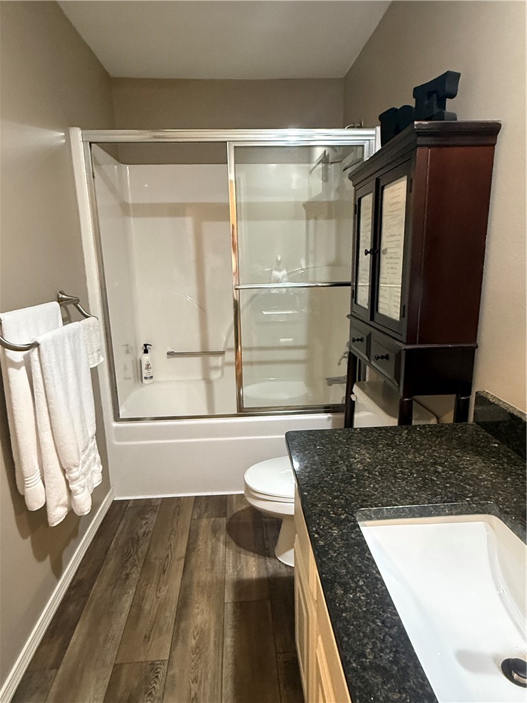 Skyline Manor Unit Iii - Residential