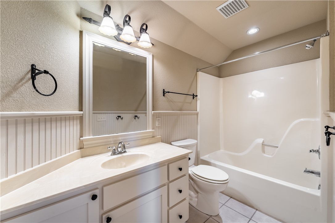 Essex Sub Bvv - Residential Lease