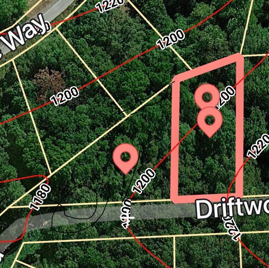 2 lots for the price of 1.  Second lot not very buildable but gives you extra space for privacy.  Water and electric at the road.