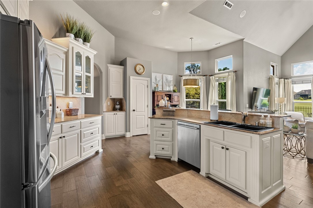 Shadow Valley Ph 1 Rogers - Residential