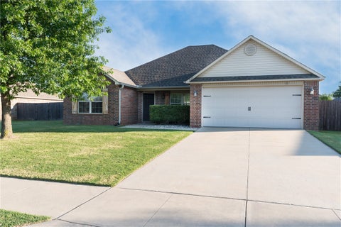 Photo of 540 Spur Lane, Centerton, AR 72719 (MLS # 1354652)