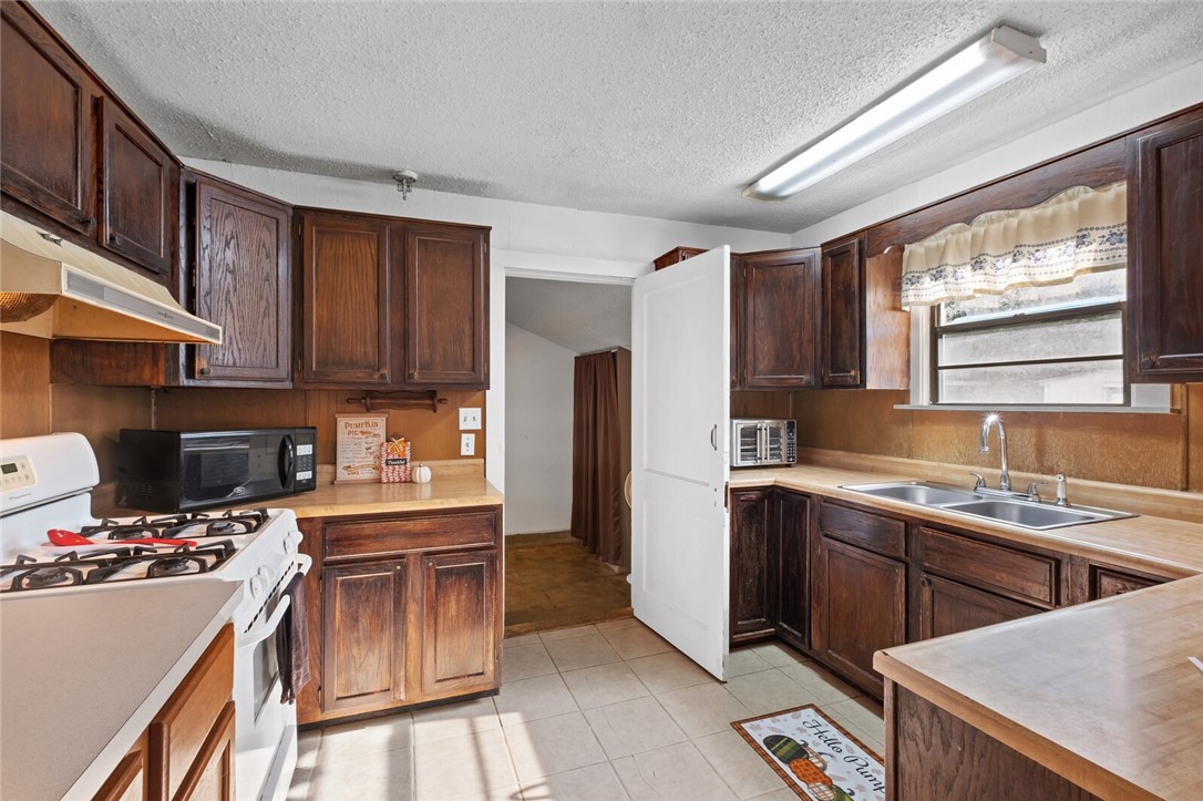 Reta Place Siloam Spgs - Residential