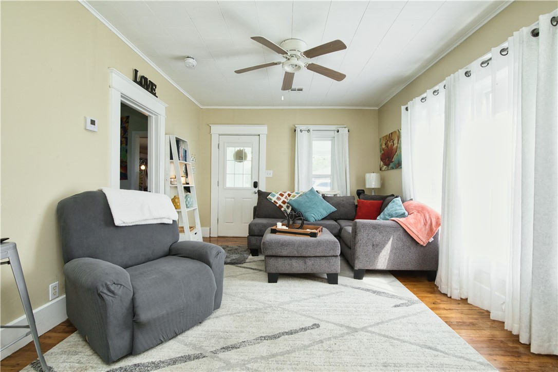 MCGAUGHEYS ORCHARD - Residential