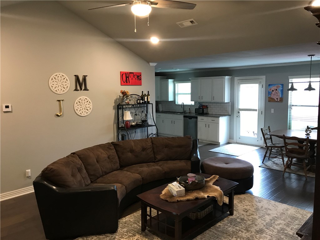 Silver Meadows Ph 1 2017 Highfill - Residential Lease