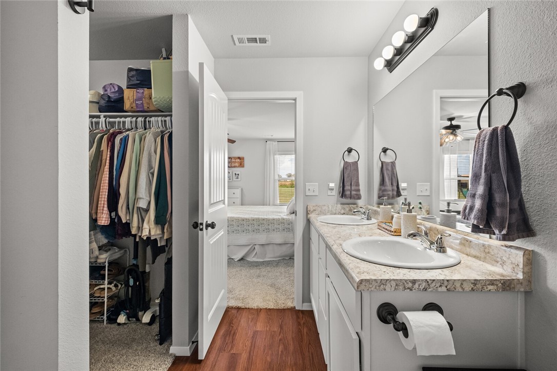 Lakewood Sub Ph Vi Lowell - Residential