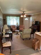 Country Manor - Residential