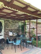 Country Manor - Residential